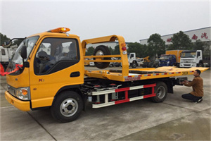 长治郊区哪里有拖车服务